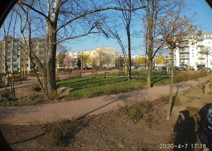 1090 Smialego 38 - Tanie W Apartamencie - Samodzielne Zameldowanie - Self Check In Apartment